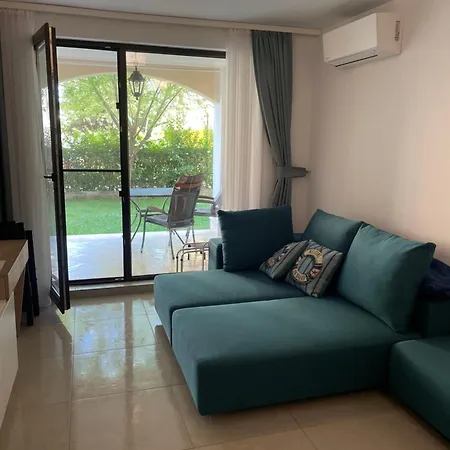 Apartment Designer 1br In Life Pool Included *
