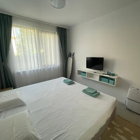 Apartment Designer 1br In Life Pool Included *