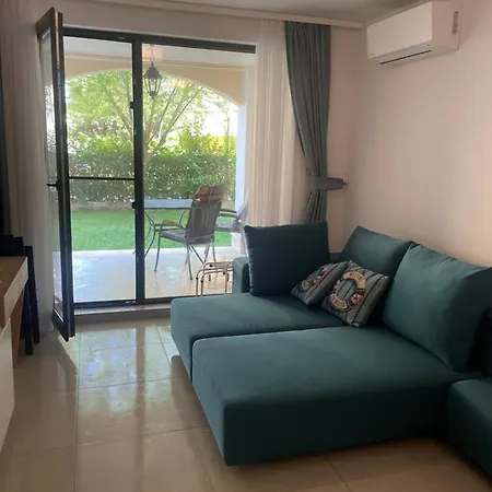 Apartment Designer 1br In Life Pool Included *