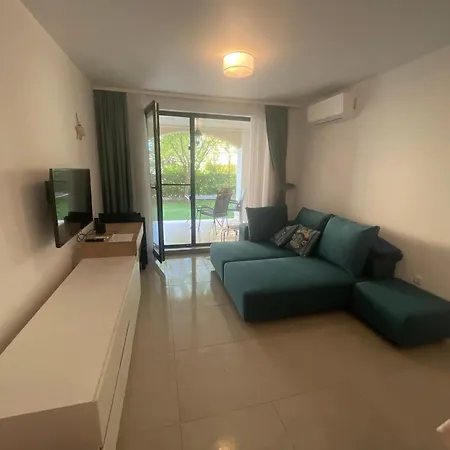 Designer 1br In Life Pool Included Sozopol